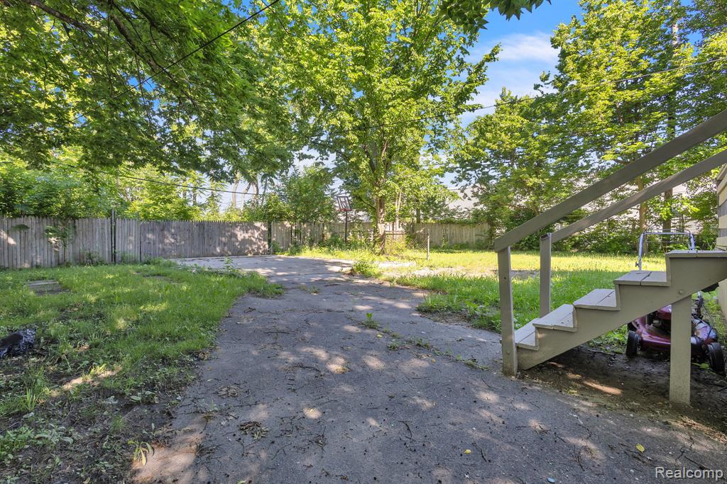4877 Maynard Street, Detroit, MI 48215 — Photo 35