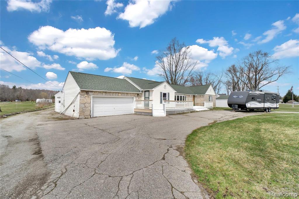 5428 Gratiot Avenue, St. Clair, MI 48079 — Photo 34
