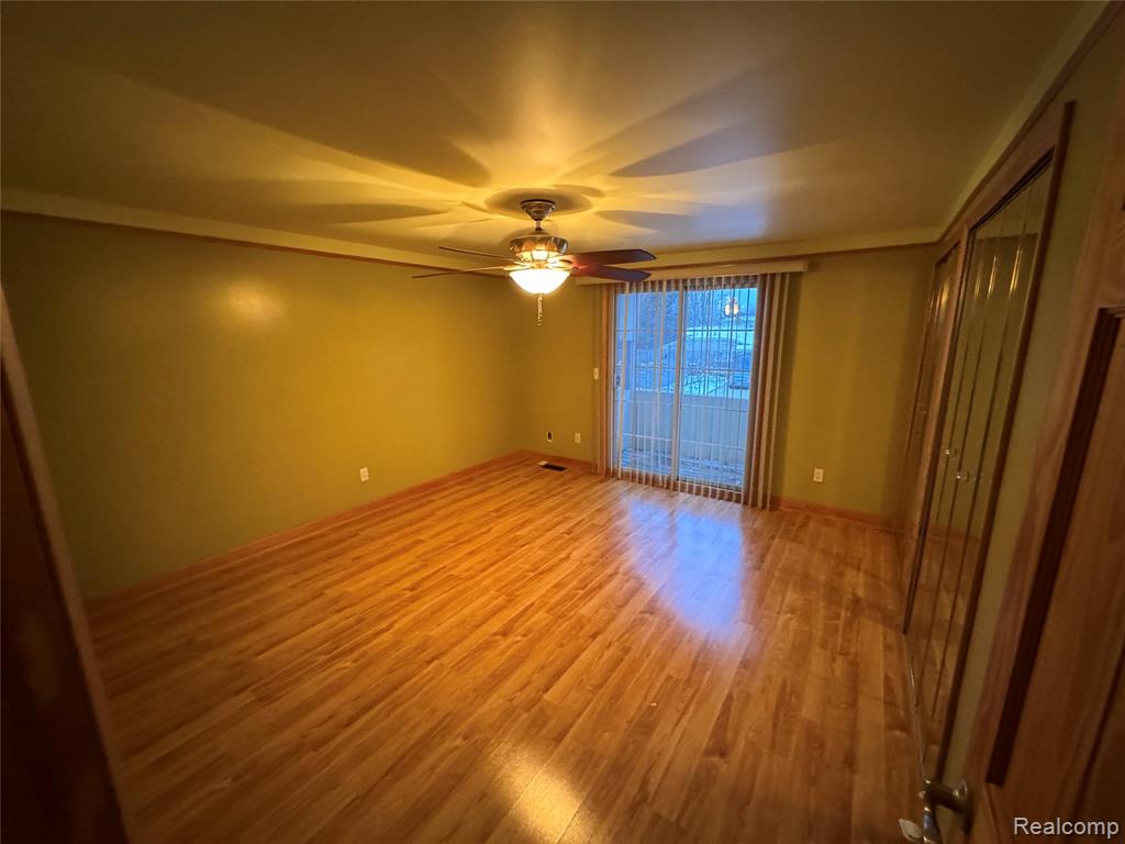 4411 Bloomfield Drive, Sterling Heights, MI 48310 — Photo 16