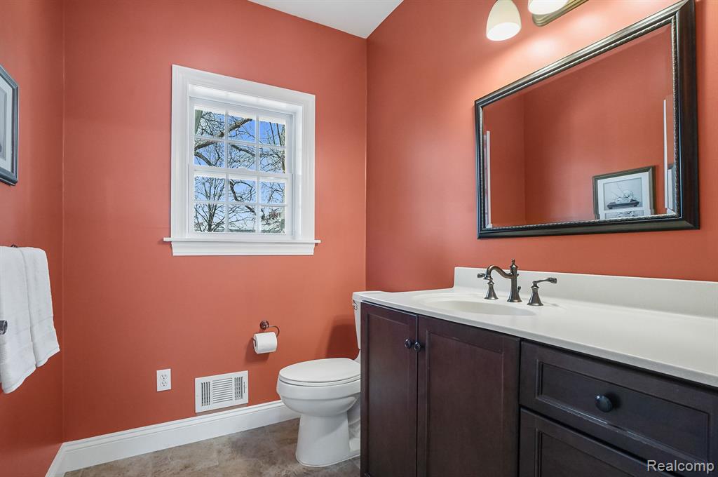 6820 WALTERS Road, Clarkston, MI — Photo 36