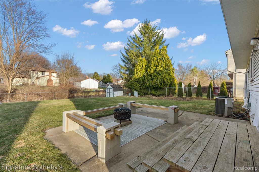 569 Worthington Road, Canton, MI 48188 — Photo 22