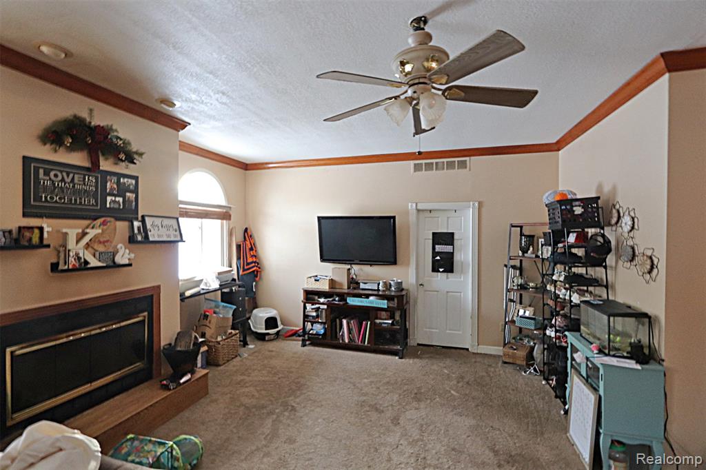 31657 Sibley Road, New Boston, MI 48164 — Photo 28