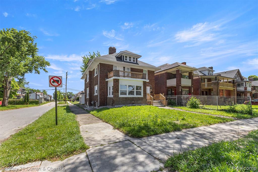 8438 Dexter Avenue, Detroit, MI 48206