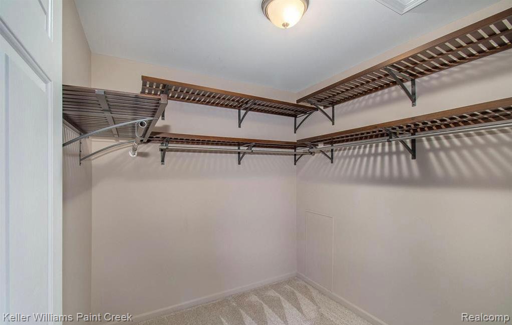 5739 Twin Oaks Drive, Sterling Heights, MI 48314 — Photo 7