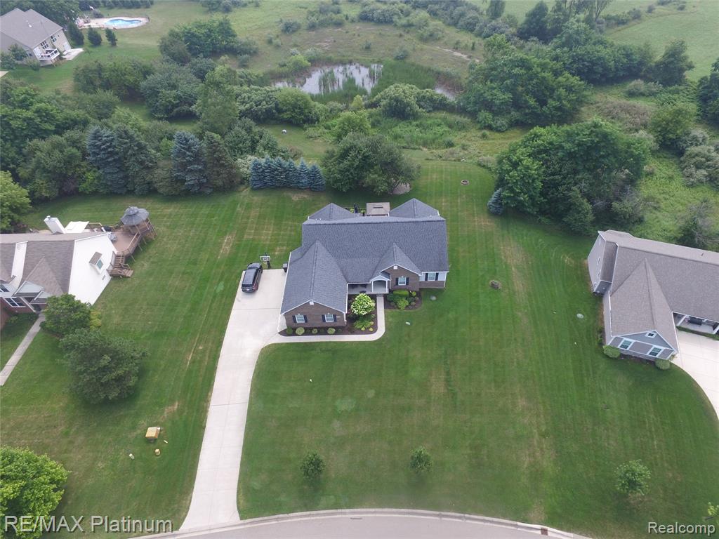 7623 Tipperary Trail, Fenton, MI 48430 — Photo 2
