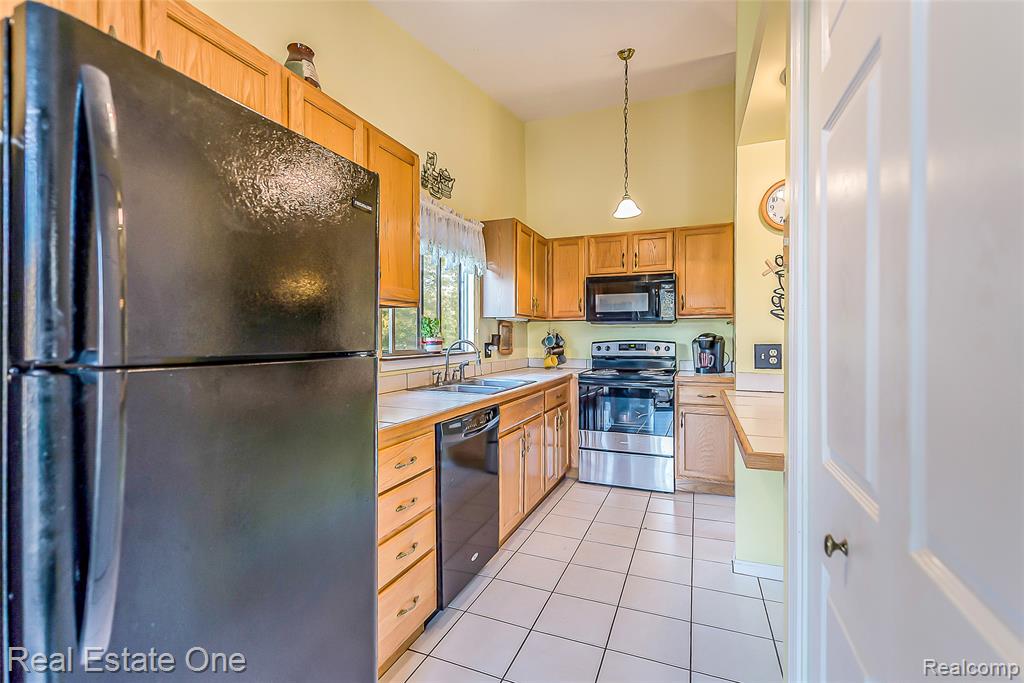 62351 ARLINGTON Circle, 1, South Lyon, MI 48178 — Photo 7
