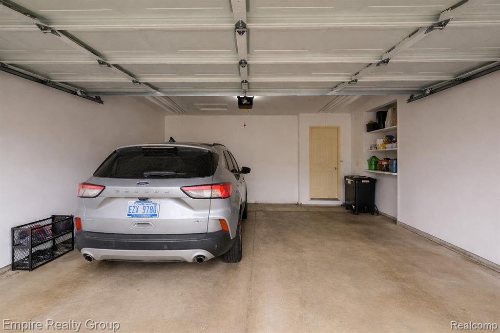 12330 Hickory E, Utica, MI 48315 — Photo 38