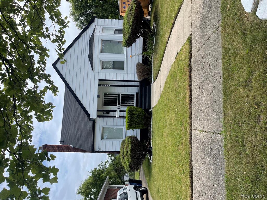 7270 HEYDEN Street, Detroit, MI 48228 — Photo 10