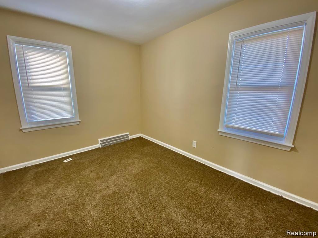 9156 WINTHROP Street, Detroit, MI 48228 — Photo 8