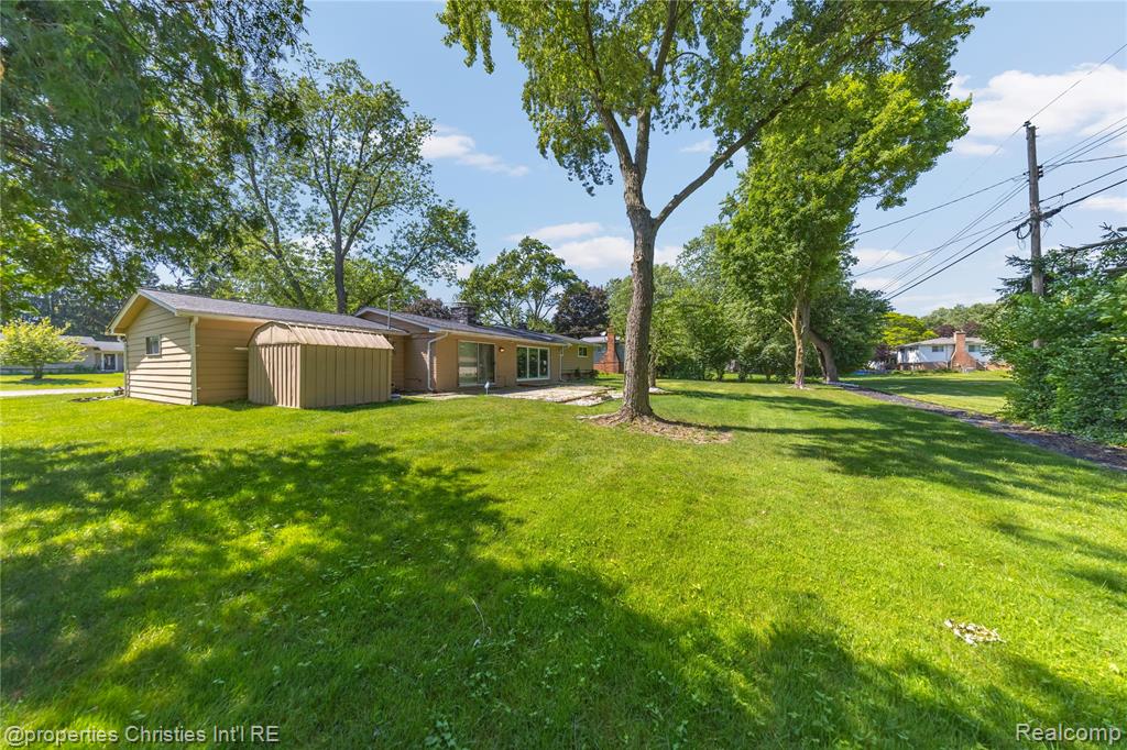 7137 Stonebrook Road, West Bloomfield, MI — Photo 28