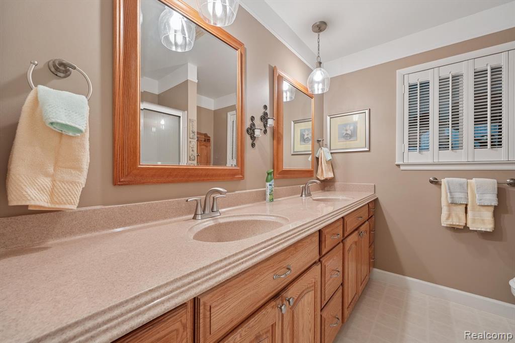 14240 Stratford Street, Riverview, MI 48193 — Photo 16