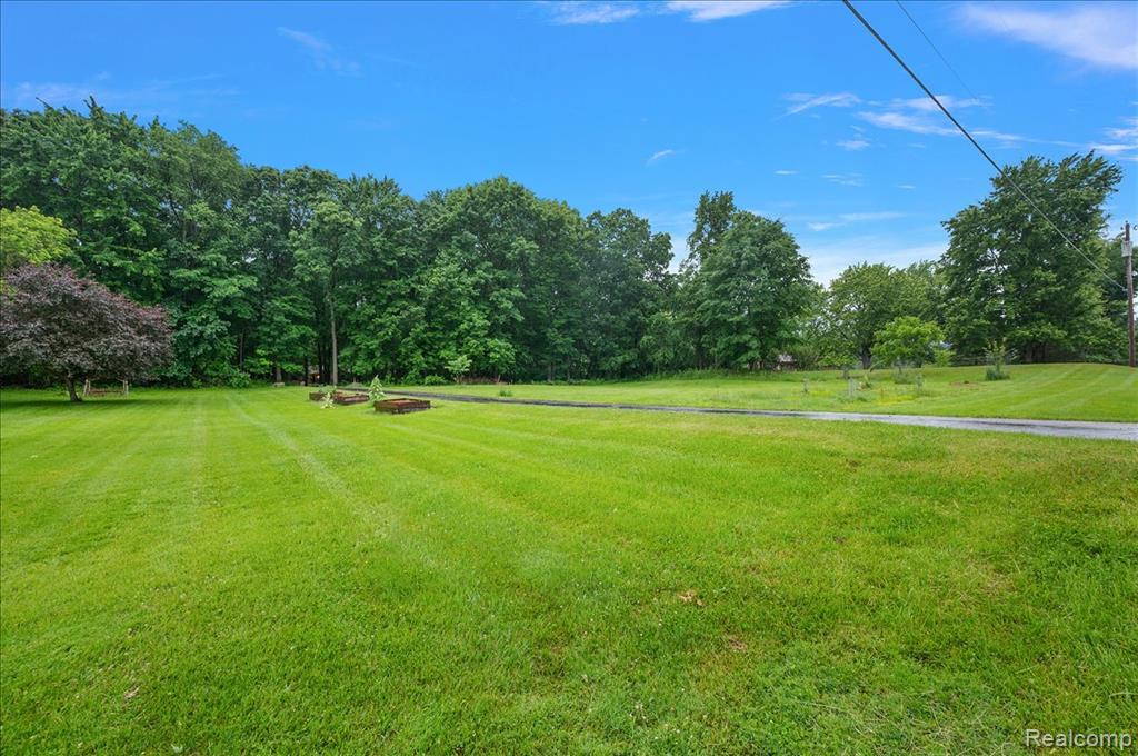 670 Rolling Acres Drive, Ortonville, MI 48462 — Photo 64
