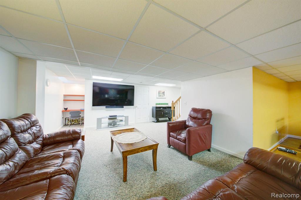 6813 Poppleton Road, Canton, MI 48187 — Photo 47