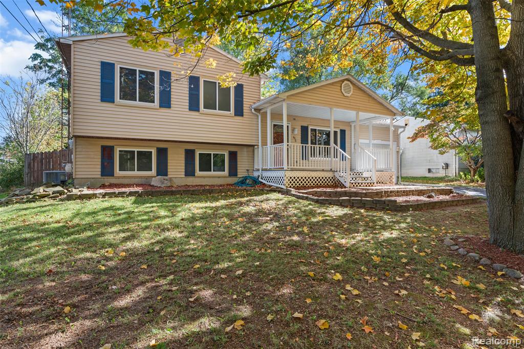640 N Madison Street, Perry, MI 48872 — Photo 4