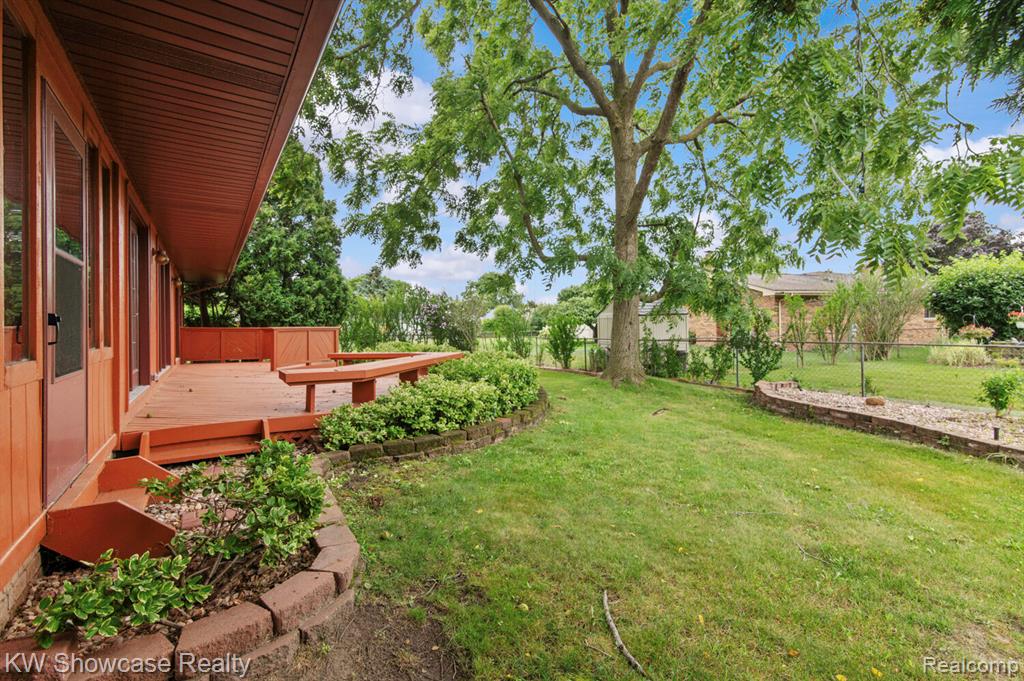 43351 ASPEN Drive, Sterling Heights, MI 48313 — Photo 28