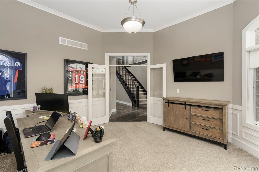 54678 BLACK HILLS Lane, Utica, MI 48316 — Photo 36