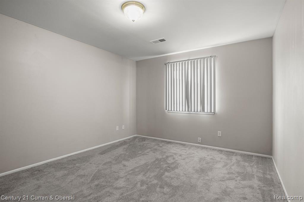 10021 Allen Pointe Drive, 83, Allen Park, MI 48101 — Photo 16