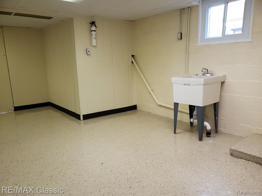 7299 GRONOW, Center Line, MI 48015 — Photo 42
