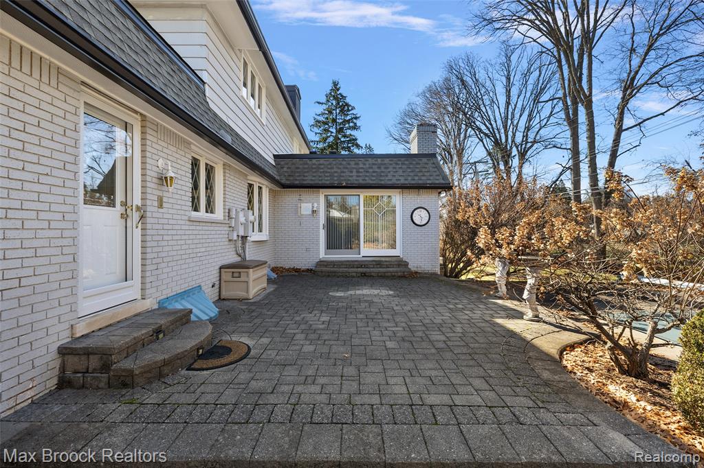 1319 Charrington Road, Bloomfield Hills, MI 48301 — Photo 41