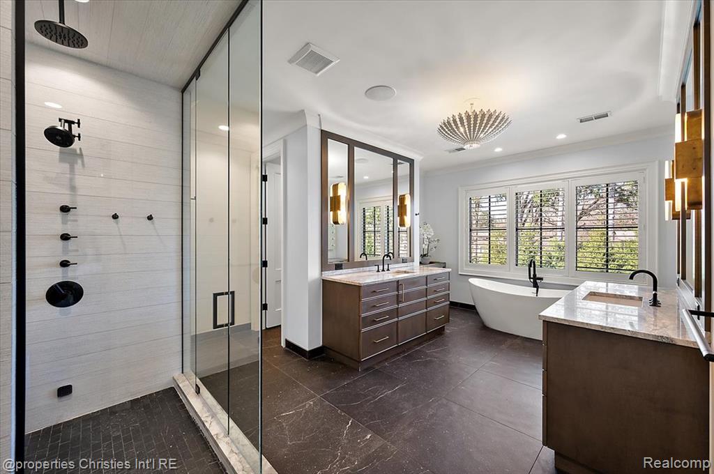 750 Kennebec Court, Bloomfield Hills, MI 48304 — Photo 38