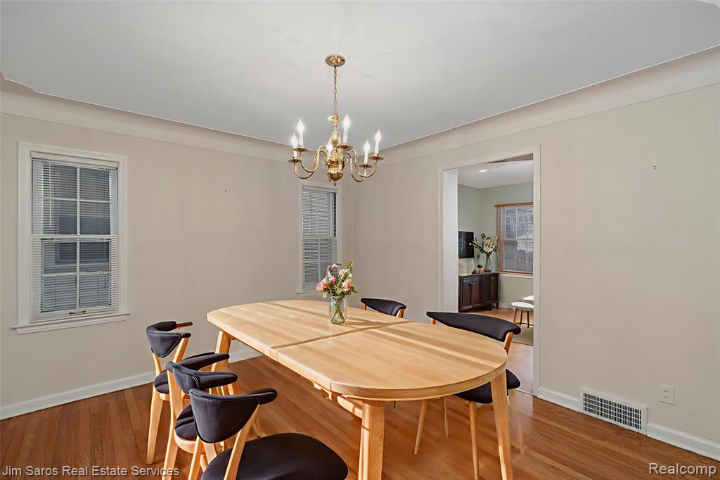1328 Lakepointe Street, Grosse Pointe Park, MI 48230 — Photo 11