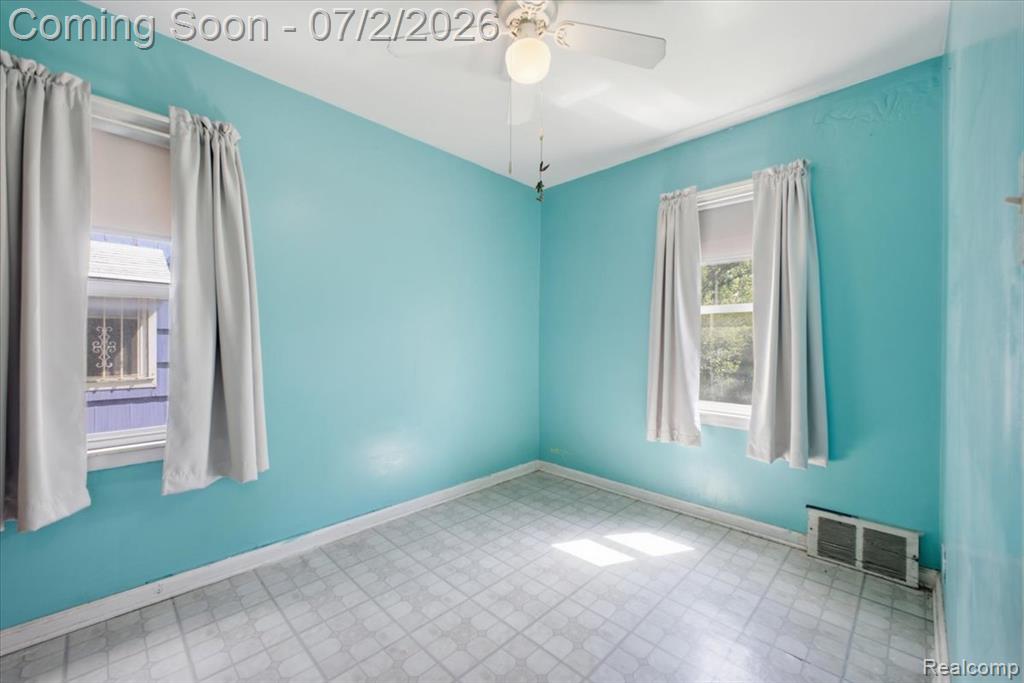 5202 Dupont Street, Flint, MI 48505 — Photo 11