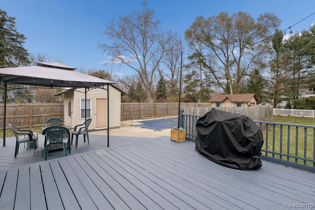 8474 Wesley Drive, Flushing, MI 48433 — Photo 50