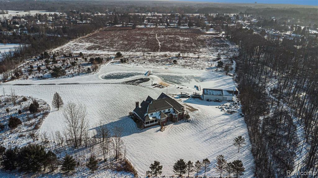 8399 Potter Road, Flushing, MI, 48433