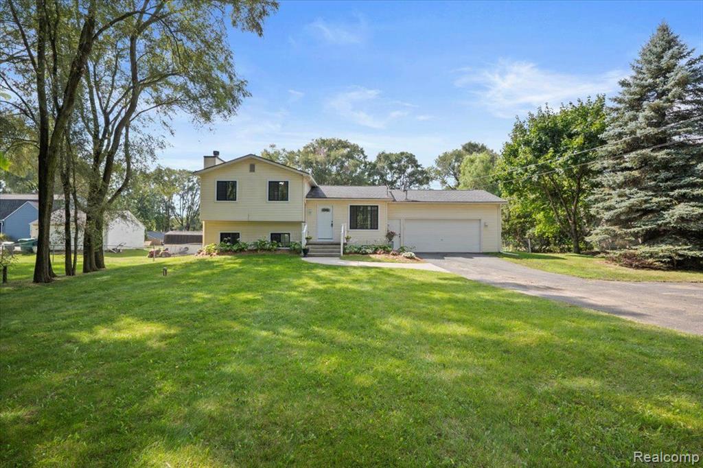 4525 CLINTONVILLE Road, Clarkston, MI — Photo 3