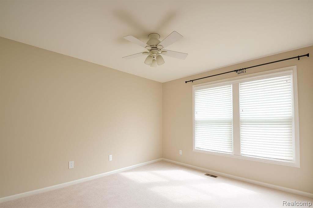 5401 Creekmonte Drive, Oakland, MI 48306 — Photo 10