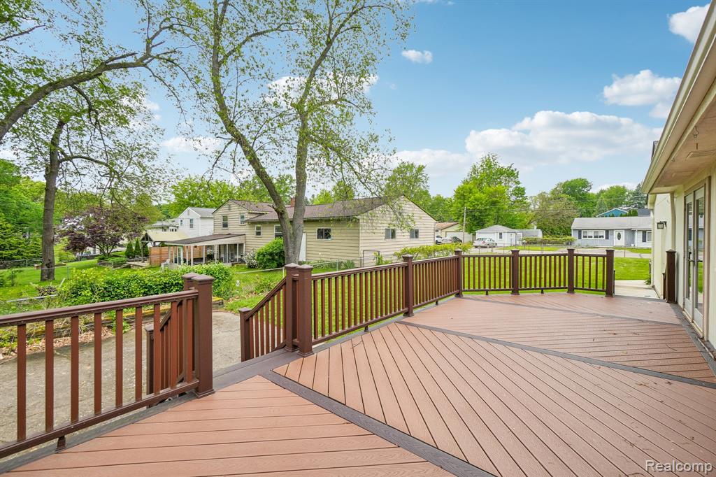 1397 Flamingo Street, Wixom, MI 48393 — Photo 40