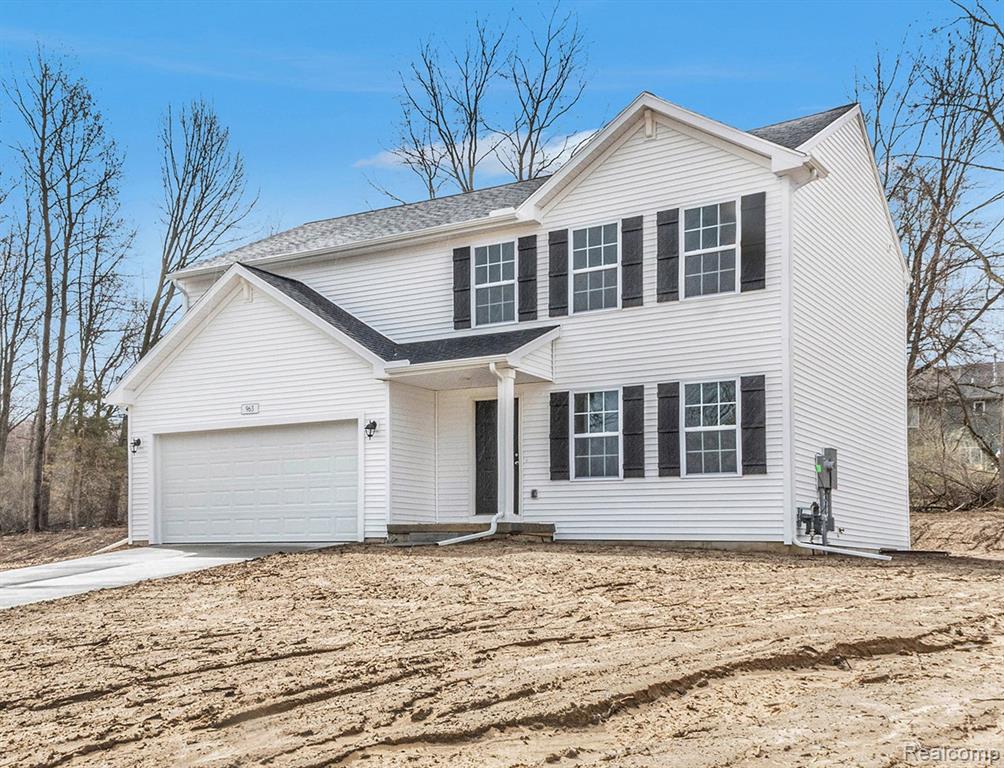 8069 Moonlight Creek Lane, Fowlerville, MI 48836 — front exterior
