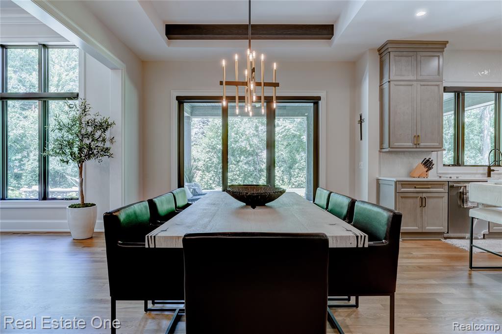 3370 Bloomcrest Drive, Bloomfield Hills, MI, 48304