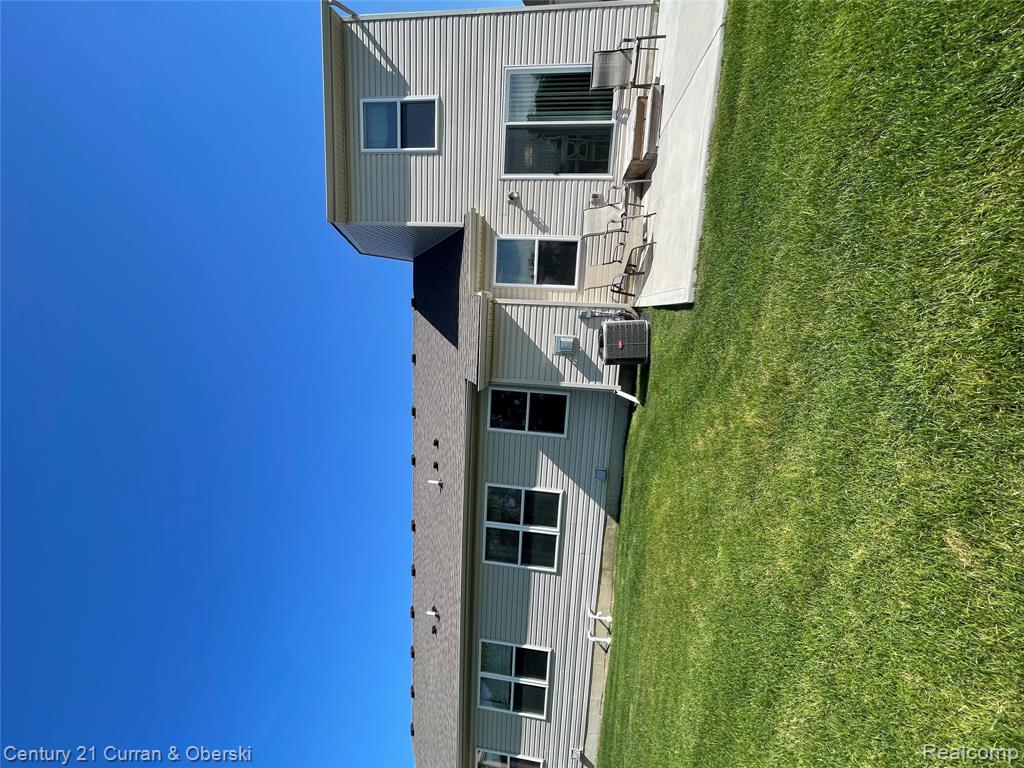 31695 Augusta Drive, Romulus, MI 48174 — Photo 32