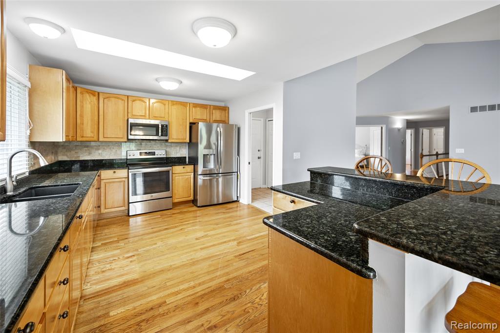 4940 Stillmeadow Drive, Howell, MI 48843 — Photo 11