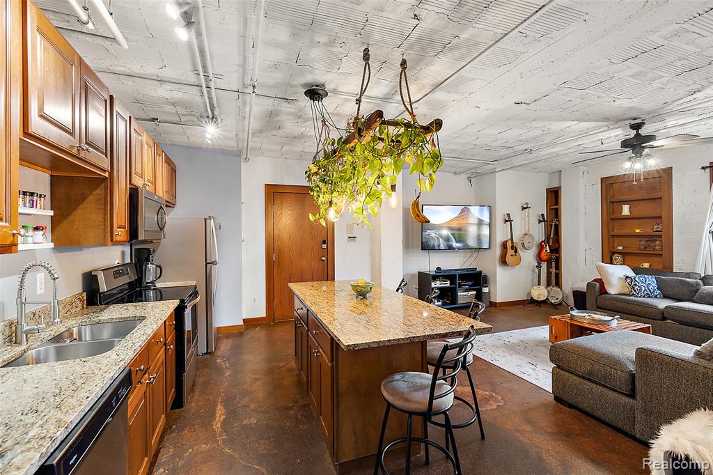 78 Watson Street, Detroit, MI 48201 — Photo 9