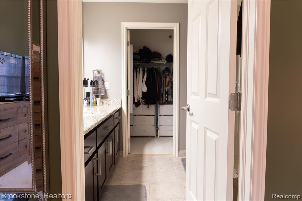 7852 Marie Drive, 86, Shelby Twp, MI 48316 — Photo 16