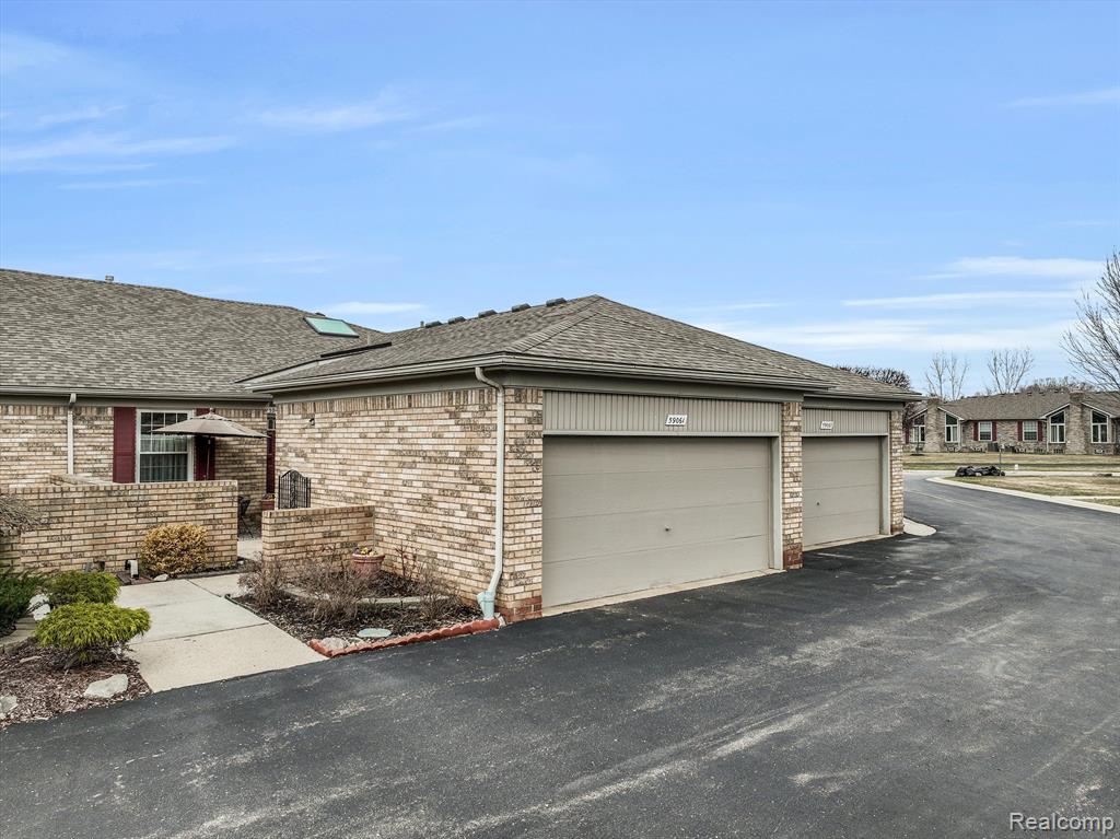 59061 GOLDEN OAK, Washington, MI — Photo 3