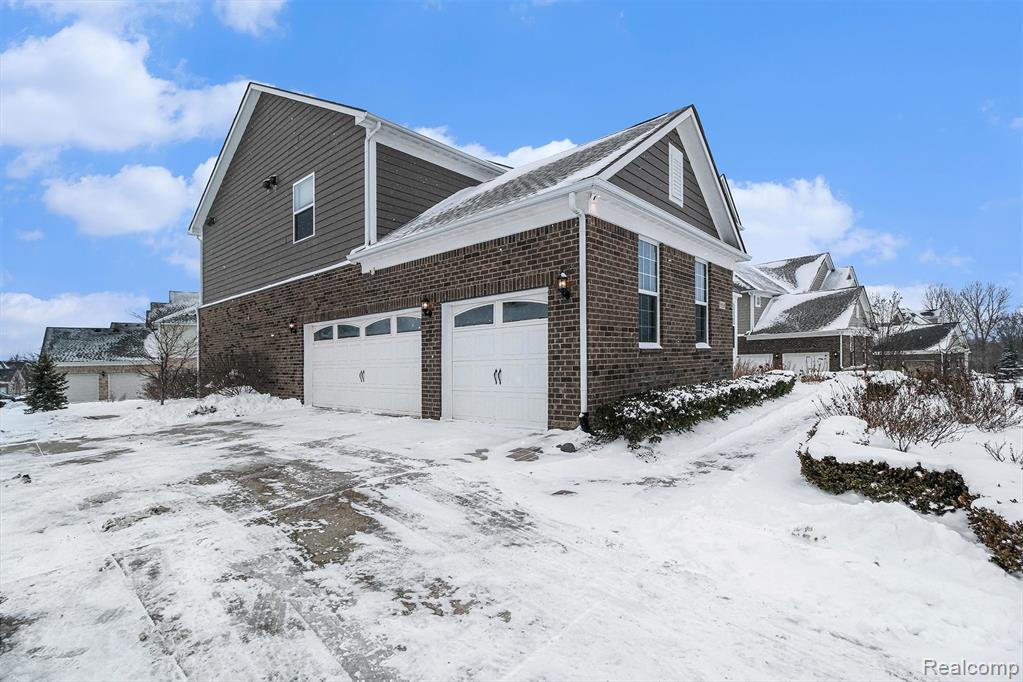 51529 Bloom Court, South Lyon, MI 48178 — Photo 44