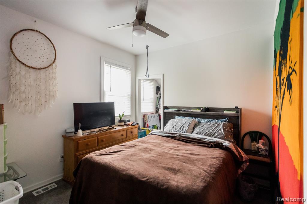 197 W BUENA VISTA Street, Highland Park, MI 48203 — Photo 18