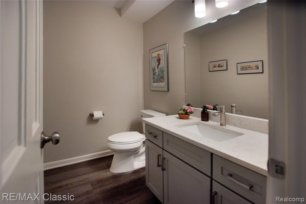 44500 Louvert Court, Novi, MI — Photo 37