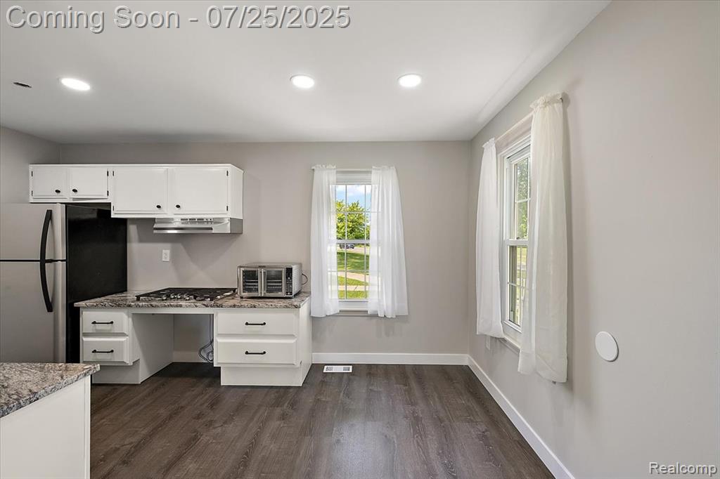 39869 Village Wood Lane, Novi, MI — Photo 16