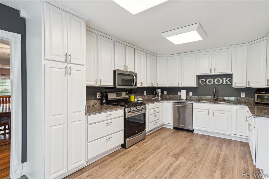 9589 CLINTON MACON Road, Tecumseh, MI 49286 — Photo 21