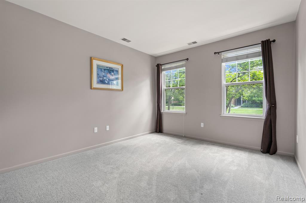 3276 Theodore E, 2, Wixom, MI 48393 — Photo 16