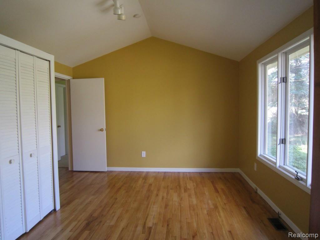 6850 ARLINGTON, West Bloomfield, MI — Photo 18