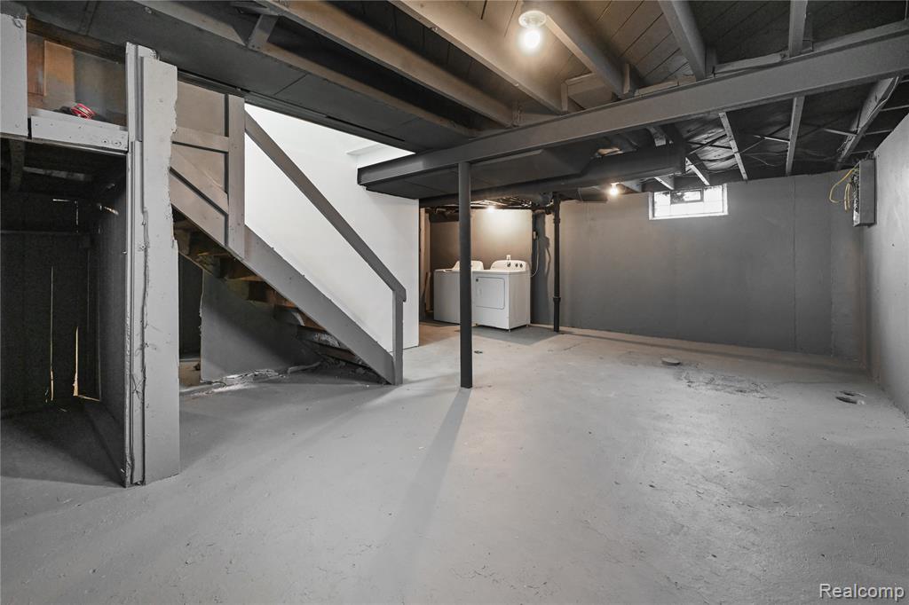 17028 W Chicago Street, Detroit, MI 48228 — Photo 16