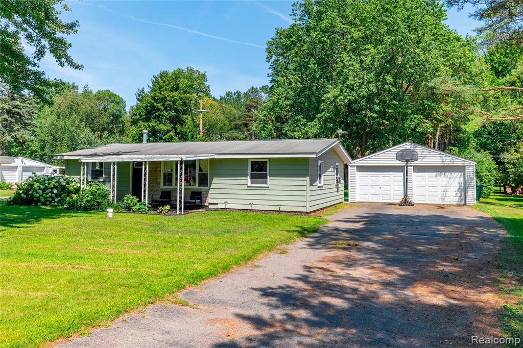 4952 Mary Sue Avenue, Clarkston, MI — Photo 20