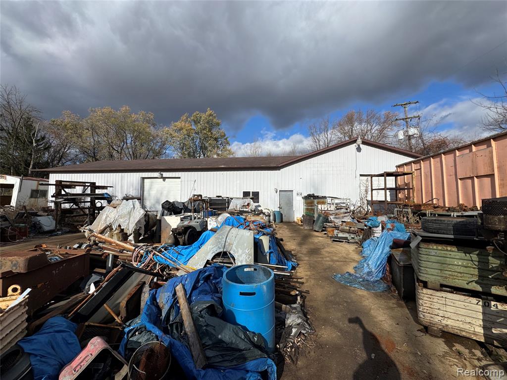 6465 N Saginaw Street, Mount Morris, MI 48458