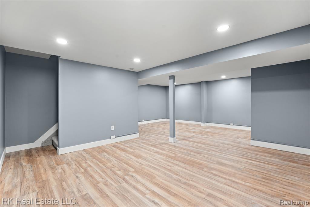 44900 Bayview Drive Unit #20, Novi, MI 48377 — Photo 25