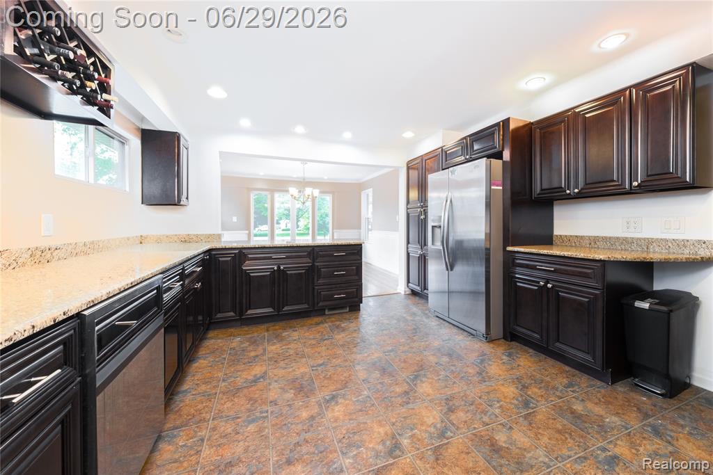 622 Sunningdale Drive, Grosse Pointe, MI 48236 — Photo 14